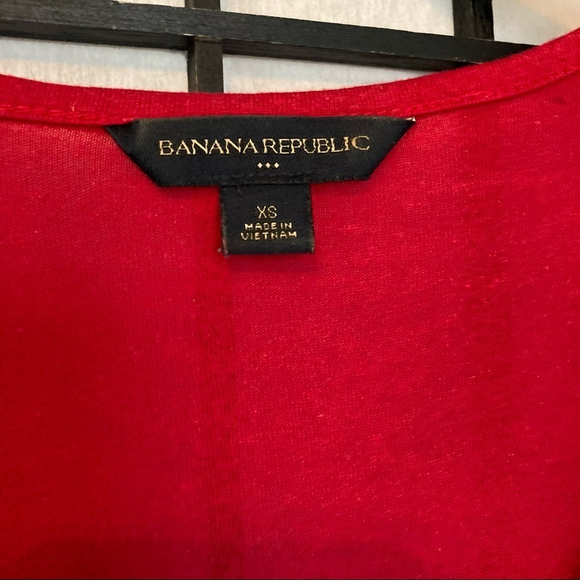 Stylish Sleeveless Tops Bundle – Women’s Ruffle, Floral, Blouses Size Small - Picture 13 of 14